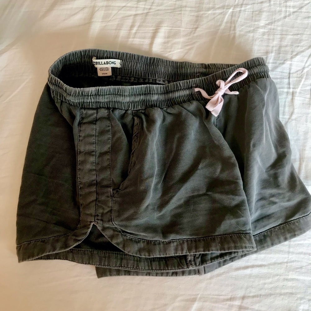Billabong Road Trippin Short in stone-washed Grey